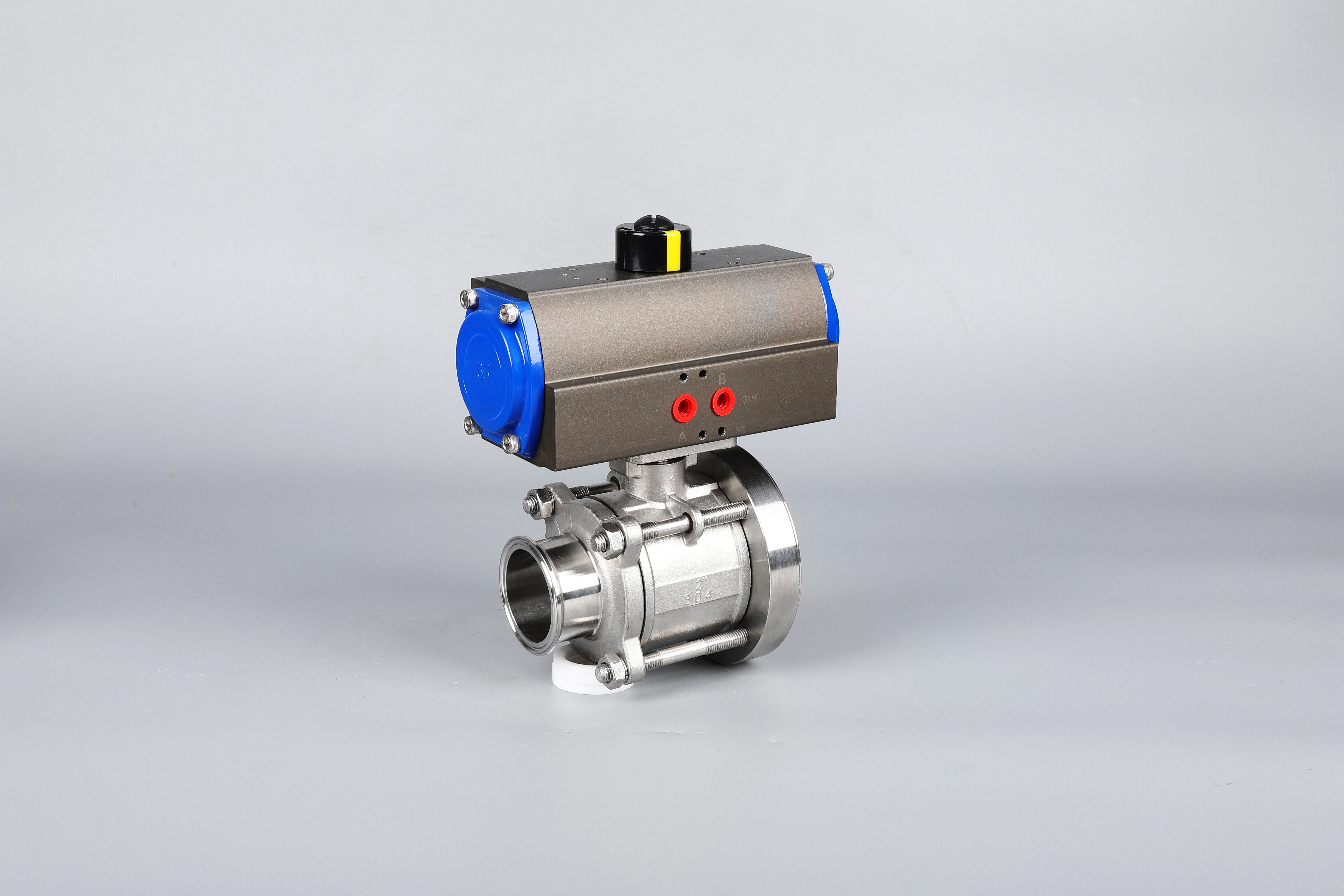 Pneumatic tank bottom ball valve